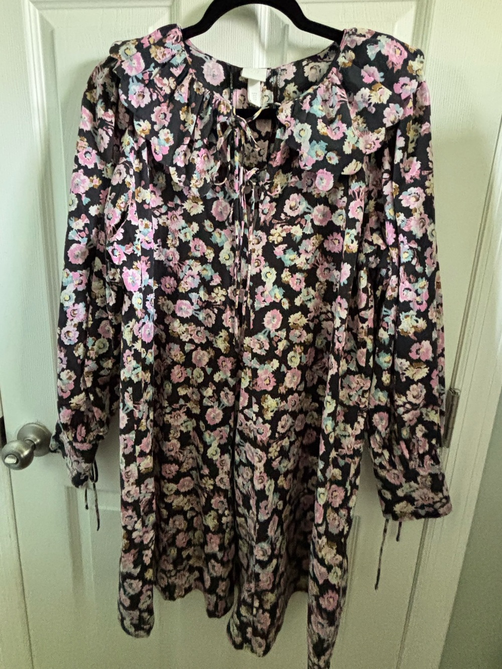 😍H&M %100 Cotton Floral Smock dress size medium